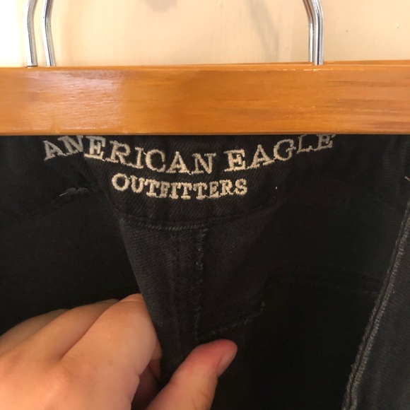 Black American eagle jean skirt. - Picture 4 of 4